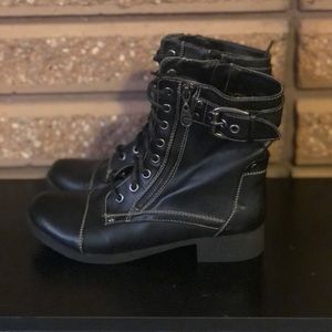 Womens Black Boots | 7.5